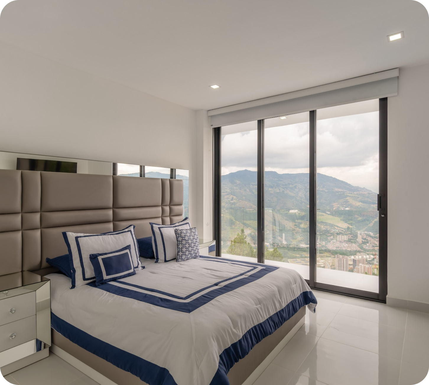 House of Monaco stay - image 4